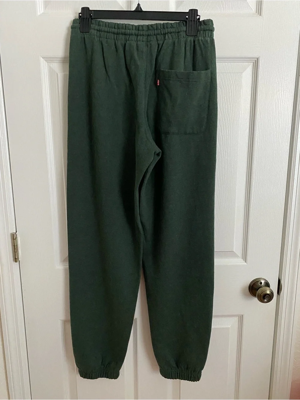 NWT Levi’s Dark Green Fleece Jogger Sweatpants – Size S